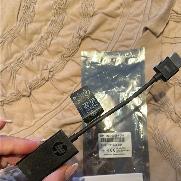 HP USB Adapter - Picture 7 of 8